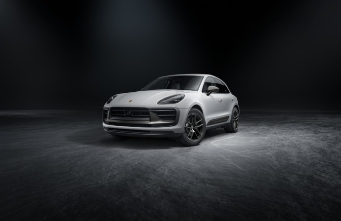 Pilkas Porsche Macan T