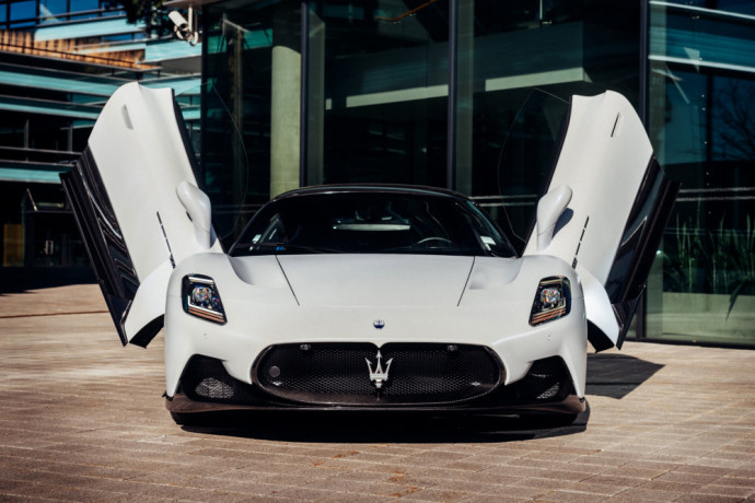 „Maserati MC20“ – vienintelis naujas superautomobilis Lietuvoje