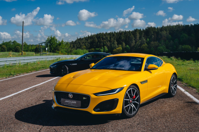 Susipažinti su naujuoju „F-Type“ galima „Jaguar“ atstovybėje Vilniuje.