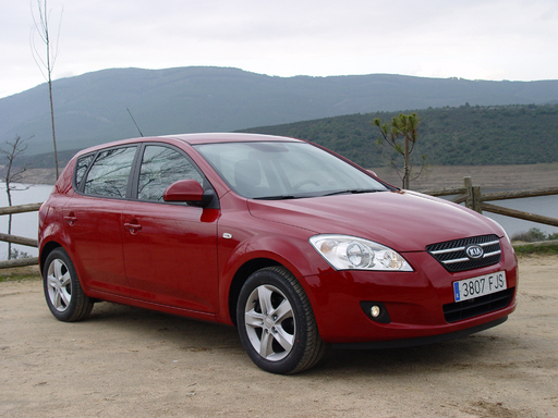 Kia Cee’d - korėjietiškas Golfas