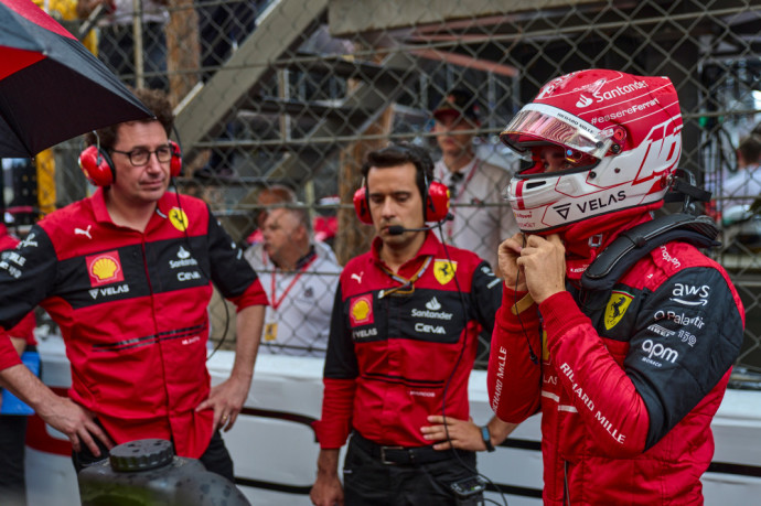 „Ferrari“ strategų klaida italų ekipai kainavo pergalę: Monake laimėjo Sergio Perezas