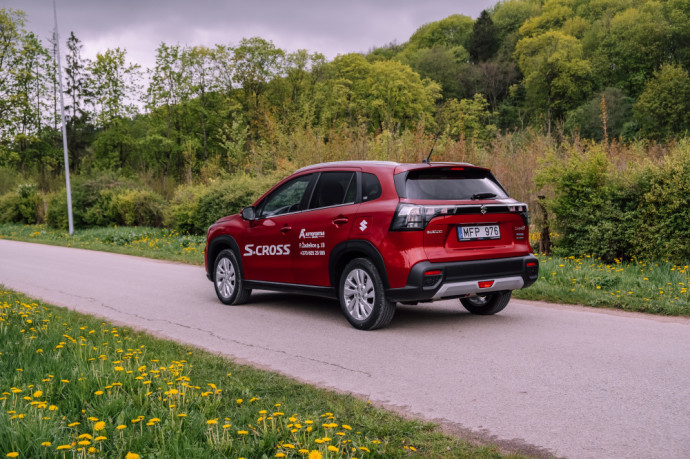 Naujo „Suzuki S-Cross“ testas: Pagaliau – „Dacia Duster“ rimtą konkurentą