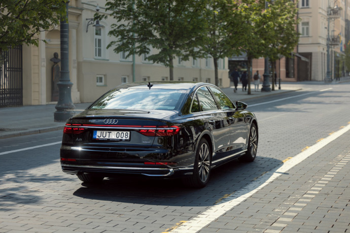 Atnaujinta Audi A8 modelių gama debiutuoja Lietuvoje