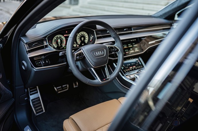 Atnaujinta Audi A8 modelių gama debiutuoja Lietuvoje