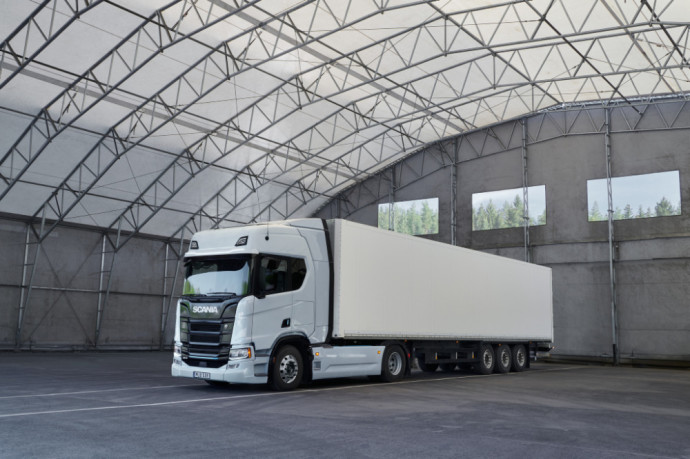„Scania“ pristatė elektrinius sunkvežimius, skirtus regioniniams tolimiesiems reisams