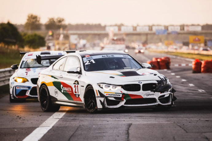 BMW M4 GT4