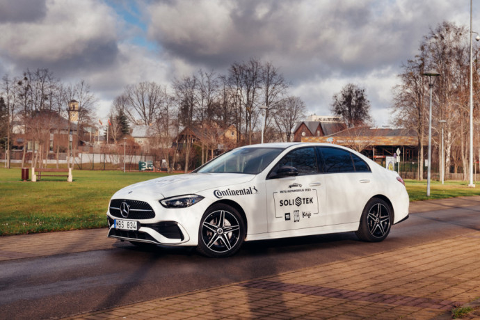„Lietuvos metų automobilio 2022“ titulą iškovojo žvaigžde pažymėtas automobilis – C klasės „Mercedes-Benz“