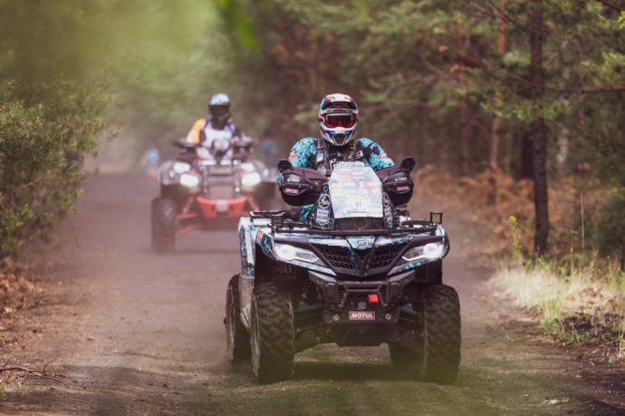 CFMOTO Thunder Racing Team“ komanda