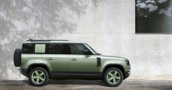 „Land Rover“ išleido ribotos serijos „Defender“
