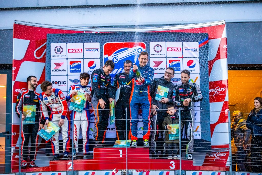 MV2S Racing komandos podiumas