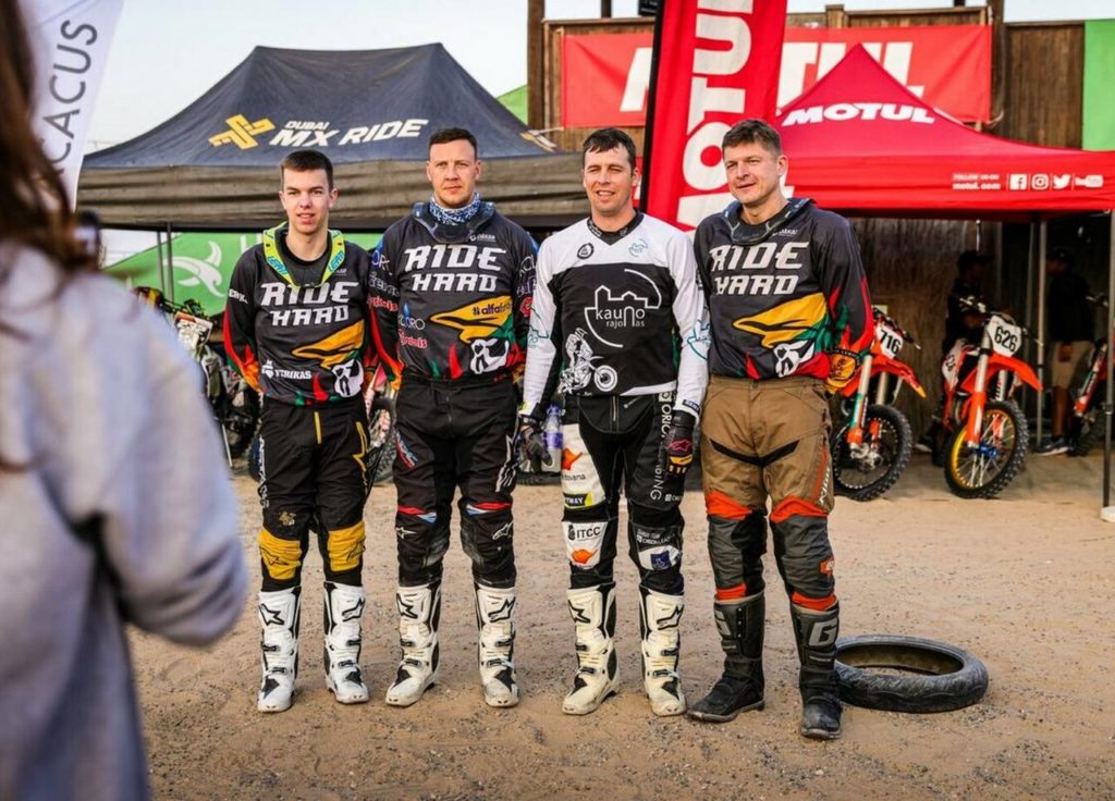 „International Dubai Endurocross“ varžybose dalyvavę lietuviai