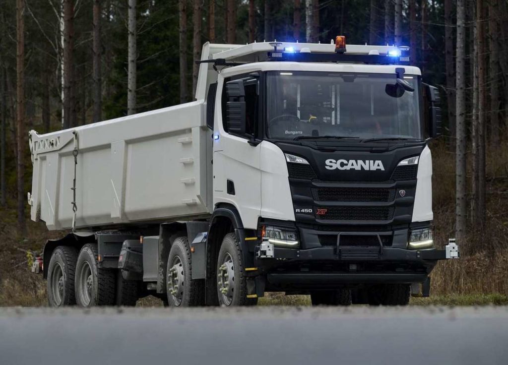 Bandymuose naudojamas autonomiškas Scania sunkvežimis 