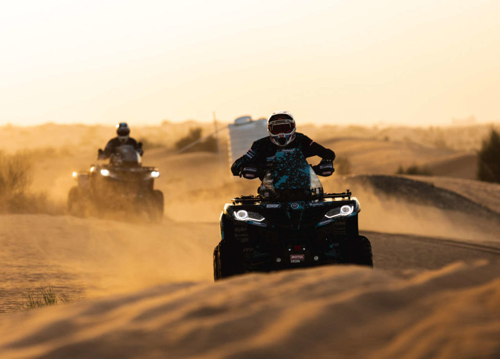 „CFMOTO Thunder Racing Team“ komanda