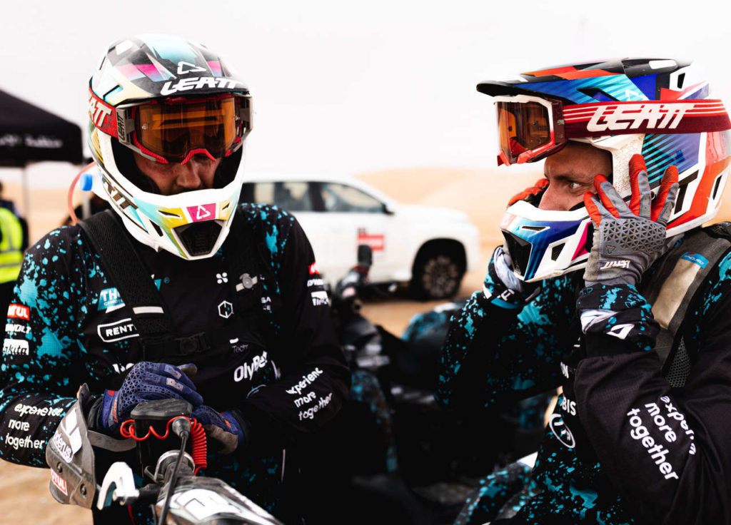 „CFMOTO Thunder Racing Team“ komandos lenktynininkai