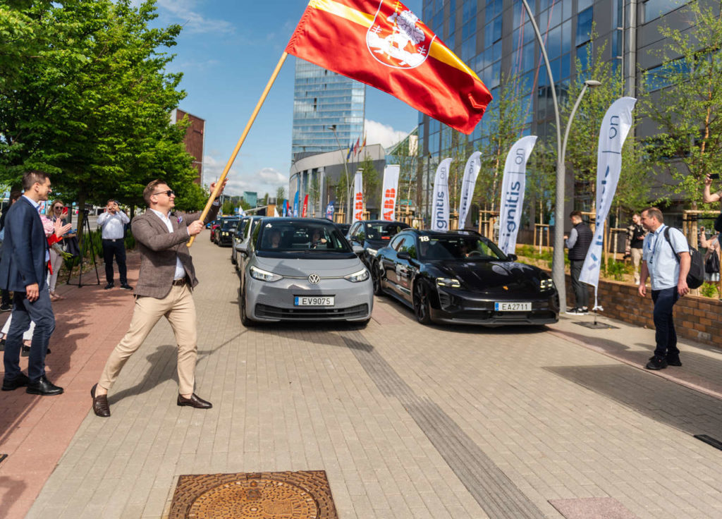 „Ignitis ON pažink Lietuvą!“ elektromobilių lenktynės
