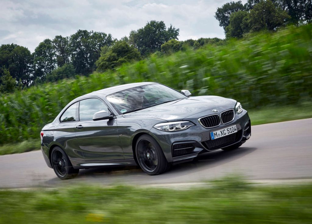 <a href='https://www.autobilis.lt/skelbimai/naudoti-automobiliai/bmw' target='_blank' class='phrase'>BMW</a> M240i xDrive Coupé