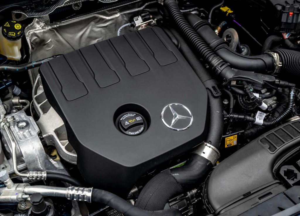 <a href='https://www.autobilis.lt/skelbimai/naudoti-automobiliai/mercedes-benz' target='_blank' class='phrase'>Mercedes-Benz</a> B 200 AMG Line
