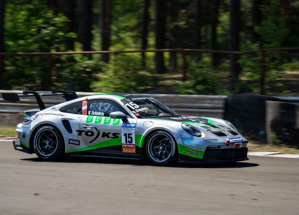  „TDS group-TOKS racing team“ komandos „Porsche 911 GT3“