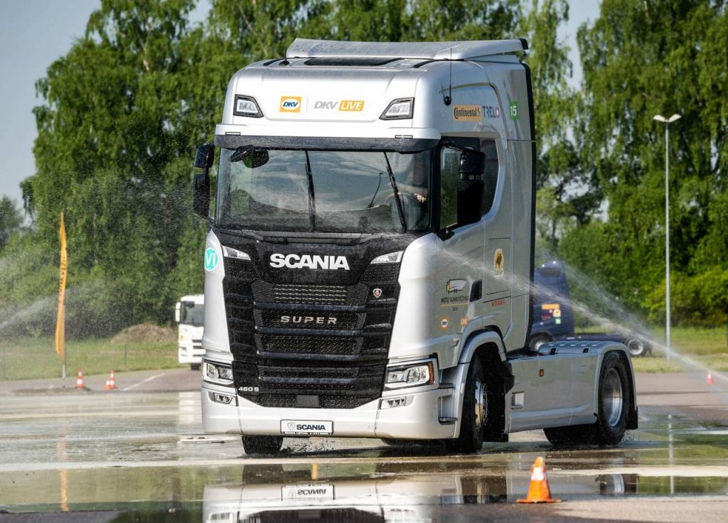 Lietuvos metų sunkvežimis 2023 konkurso dalyvis