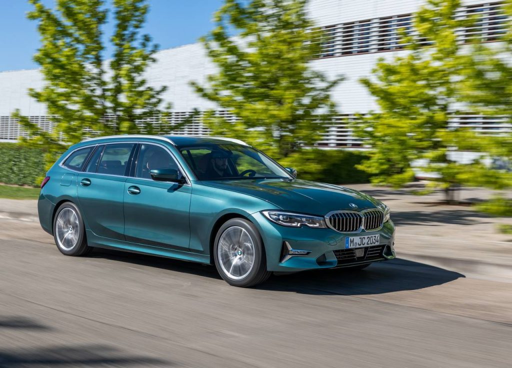 BMW 330d xDrive Touring Luxury Line