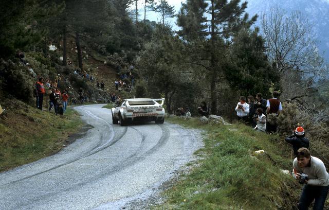 BMW M1 buvo B grupės ralio automobilis