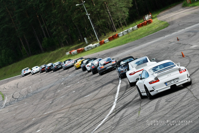 <a href='https://www.autobilis.lt/skelbimai/naudoti-automobiliai/porsche' target='_blank' class='phrase'>Porsche</a> klubo diena Kačerginėje