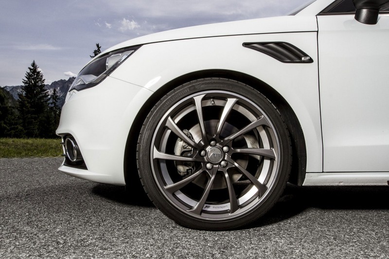 Specialistų patobulinimai mažajam <a href='https://www.autobilis.lt/skelbimai/naudoti-automobiliai/audi' target='_blank' class='phrase'>Audi</a> A1