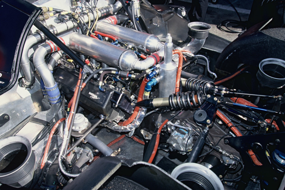 „Nissan R390 GT1“: Kodėl jis liko „Nissan Skyline GT-R“ šešėlyje?