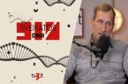 Vilniečiui Rimvydui Vekerotui gyvenimas suteikė neeilinę dovaną. Vyras, persirgęs gripu, patyrė širdies miokarditą, o jau po devynių mėnesių jam persodinta donoro širdis.
„Vietoje mano širdies plaka kito žmogaus širdis. Ji dešimt metų už mane jaunesnė. Niekada nesugebėsiu padėkoti to mirusio žmogaus mamai, kuri priėmė sprendimą ir sutiko padovanoti savo sūnaus širdį man“, – tv3.lt laidoje „Sveikatos DNR“ kalbėjo viešėjęs Rimvydas.
Apie tai, kaip paprastas gripas negrįžtamai pakeitė vilniečio gyvenimą ir kaip atskirti gripą nuo kitų ūmių peršalimo ligų, studijoje kalbėjomės su Rimvydu Vekerotu ir medicinos mokslų daktaru, profesoriumi Sauliumi Čaplinsku.
Laidą „Sveikatos DNR“ žiūrėkite kiekvieną pirmadienį 19 val. naujienų portale tv3.lt, platformoje TV3 Play ir TV3 televizijos „YouTube“ kanale.