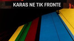 Rusija užpuolė Ukrainą pražudydama dešimtis tūkstančių nekaltų civilių. Vis tik nuo Krymo aneksijos Ukraina ruošė tiek kariuomenę, tiek savanorius, nes buvo suprasta, kad iš tokios kaimynės gali sulaukti bet ko.
Rusijai užpuolus Ukrainą Lietuvoje daug kam kilo klausimas, o kaip karui esame pasiruošė mes. Dabar aišku viena, kad norint pasiruošti kuo geriau, pradėti ruoštis reikia kuo anksčiau. Ko dabar reikėtų mokyti ir Lietuvos visuomenę, galbūt reiktų pradėti nuo papildomų pamokų mokyklose?
Rusai ir patys nesitikėjo, kad jiems Ukrainoje taip nesiseks. Ukrainiečių pasipriešinimas didvyriškas ir beprecedentis, prie to prisidėjo faktas, kad po Krymo aneksijos šalis ėmėsi masiškai ruoštis gynybai. Lietuvoje taip pat nuolat vyksta karinės pratybos, mokymai, žmonės aktyviau stojo į Šaulių sąjungą. Ar to pakanka?
Akivaizdu, kad Rusija yra itin pavojinga kaimynė, o Lietuva turi sieną ir su Baltarusija. Kaip ir kam mums reikia ruošti visuomenę?
Šiais ir kitais klausimais naujienų portalo tv3.lt laidoje „Karas ne tik fronte“ diskutuoja Lietuvos kariuomenės atsargos majoras Darius Antanaitis ir politologė Rima Urbonaitė.