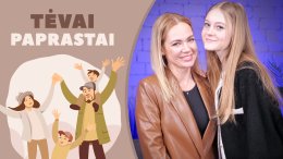 Iš „Tėvai paprastai“ studijos tėtis, laidos vedėjas Simonas Urbonas sveikinasi jau 27-ąjį kartą. Tiek „Tėvų darželio“ ir tv3.lt kartu rengiamos tinklalaidės epizodų kalbėta pačiomis įvairiausiomis temomis, kurias galite rasti spustelėję mūsų „Youtube“ kanalą.
Šįkart ne taip įprastai kaip visą laiką – laidoje net 3 pašnekovės. Jaukaus, naudingo ir paprasto pokalbio apie tai, kaip jaunam žmogui nepasiklysti, renkantis karjerą, kaip žinoti, kuo jis nori būti užaugęs, kalbamės su „69 danguje“ atlikėja Ingrida Martinkėnaite ir jos dukra Marija bei veidotyrininke, kūno kalbos specialiste ir karjeros konsultante Laura Šukiene.